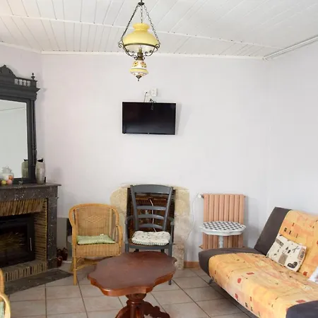Maison D'Une Chambre A La Mothe Saint Heray Avec Terrasse Amenagee Et Wifi Ferienhaus La Mothe-Saint-Héray
